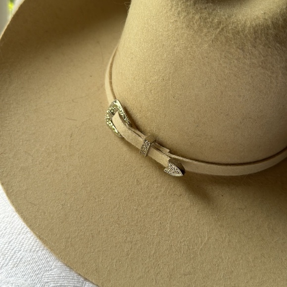 Cream Western Cowboy Hat - Picture 2 of 6